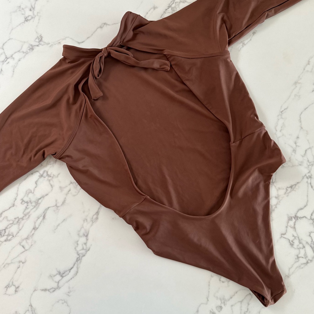 Abysse Billie Long Sleeve Surf One Piece - Reef Brown - Size Medium - Picture 3 of 5